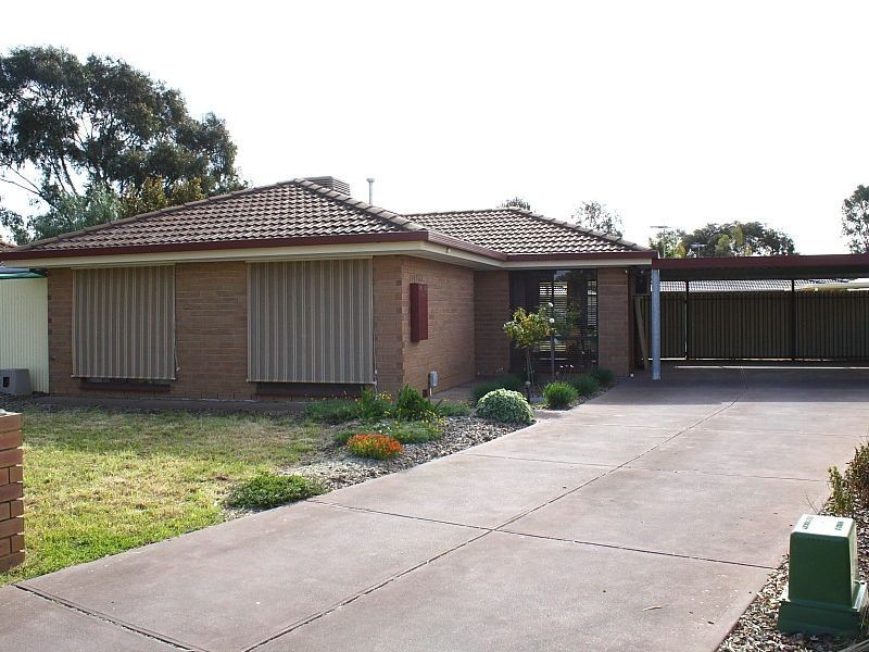 68 Lennox Drive, Paralowie SA 5108