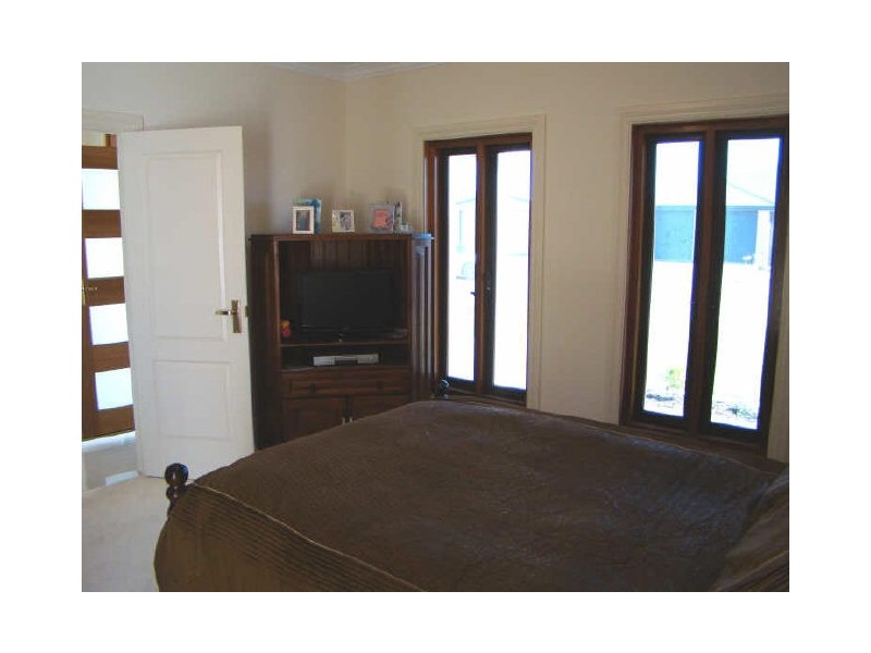 9 Claret Avenue, Virginia SA 5120