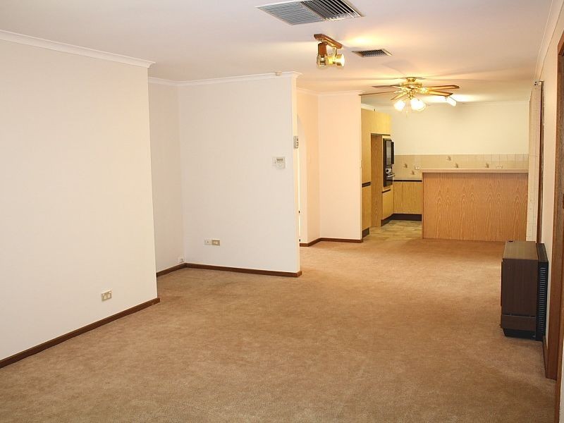 76 Canterbury Drive, Salisbury Heights SA 5109