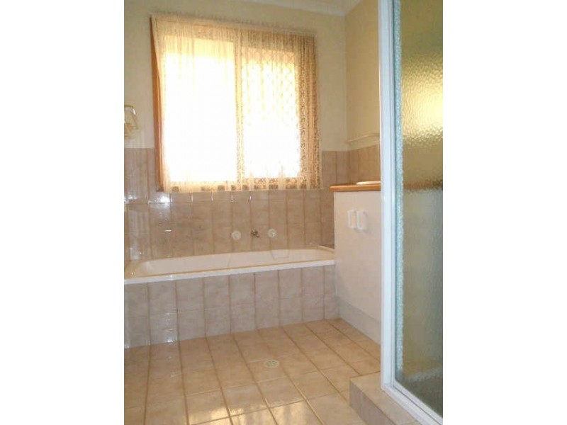 2/27 Carey Street, Salisbury SA 5108