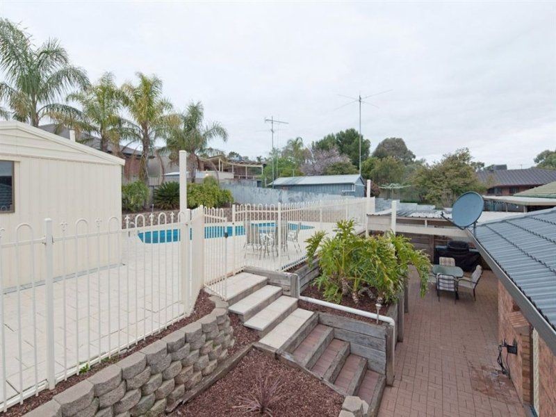15 Kosmina Avenue, Hillbank SA 5112