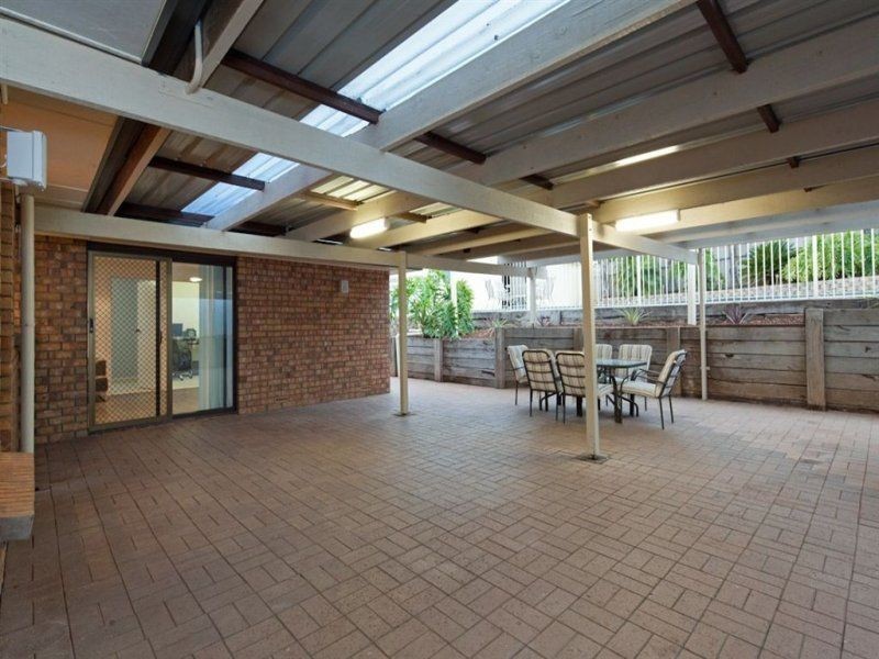 15 Kosmina Avenue, Hillbank SA 5112