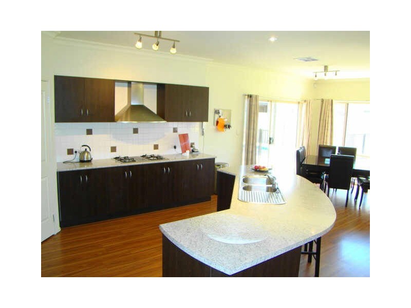 5 Grenada Court, Mawson Lakes SA 5095