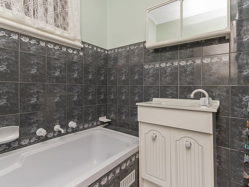 13 Nottingham Avenue, Salisbury East SA 5109