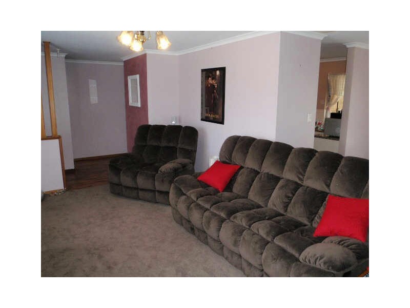 9 General Drive, Paralowie SA 5108