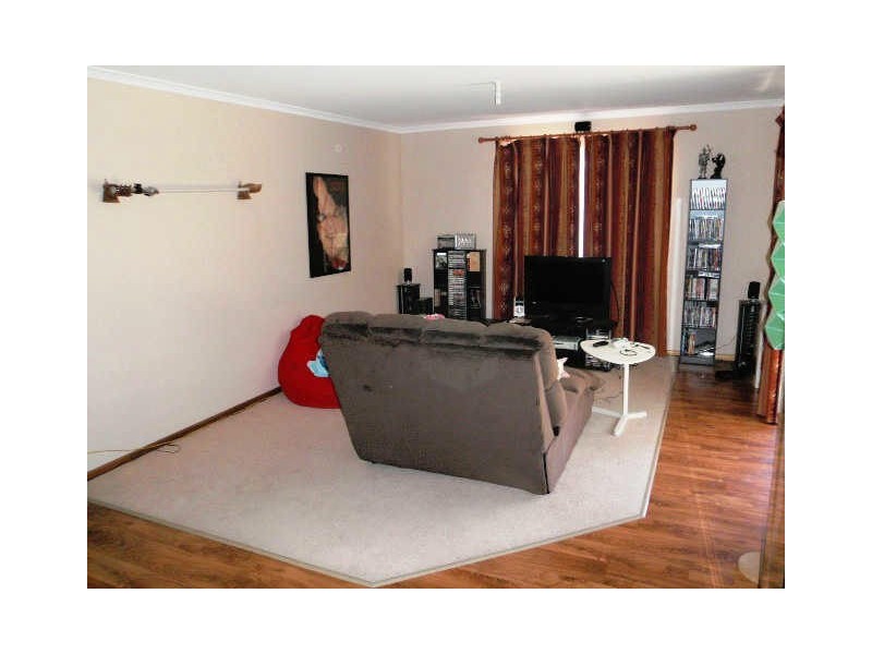 9 General Drive, Paralowie SA 5108