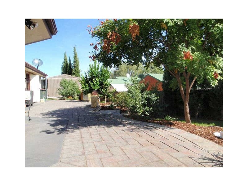 8 Hale Court, Greenwith SA 5125