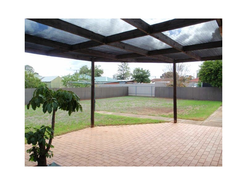 19 Caruso Crescent, Brahma Lodge SA 5109