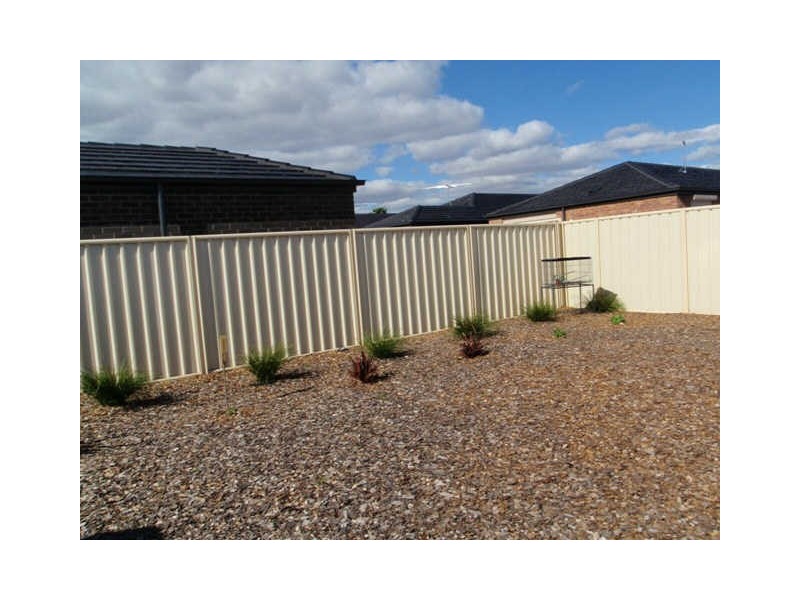 6 Overlander Way, Smithfield SA 5114