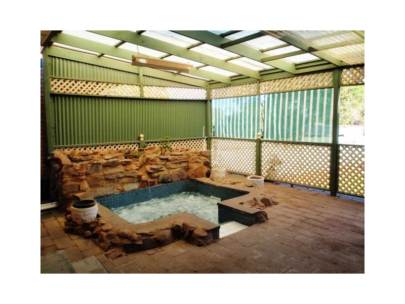 522 Bridge Road, Para Hills West SA 5096