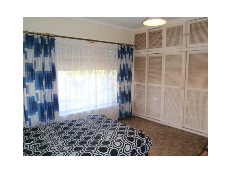 522 Bridge Road, Para Hills West SA 5096