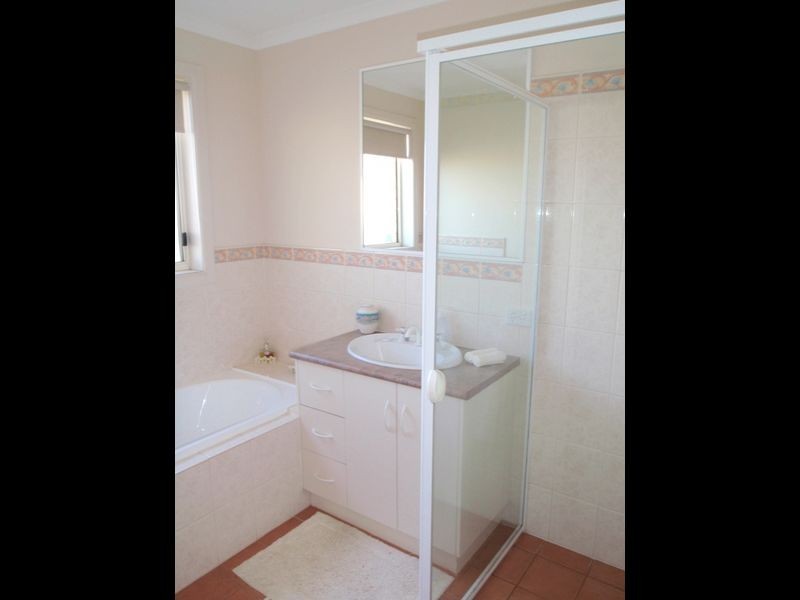 67 Castle Drive, Burton SA 5110