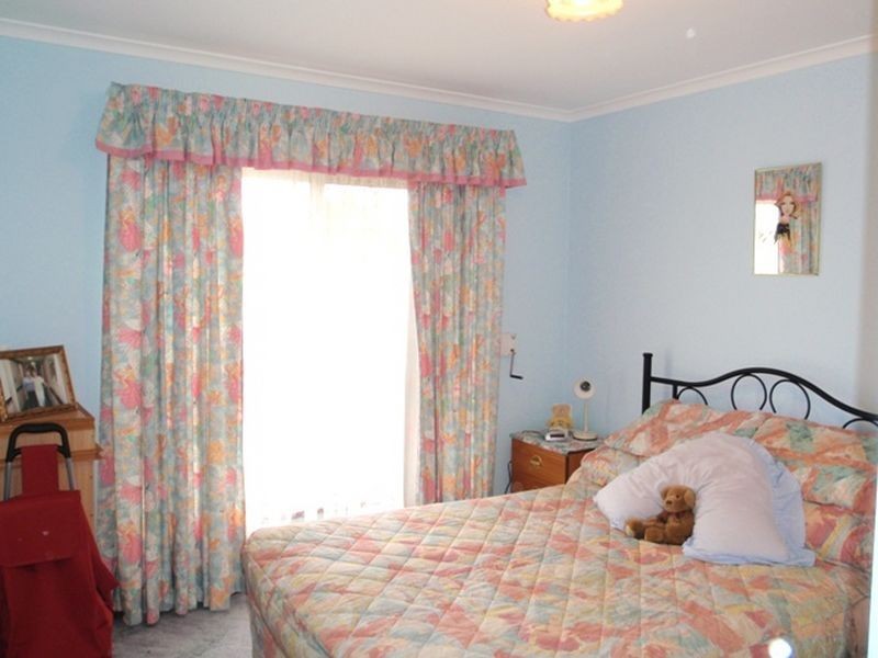 2 Honeysuckle Drive, Hillbank SA 5112