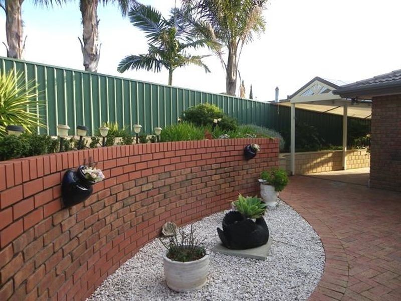 2 Honeysuckle Drive, Hillbank SA 5112