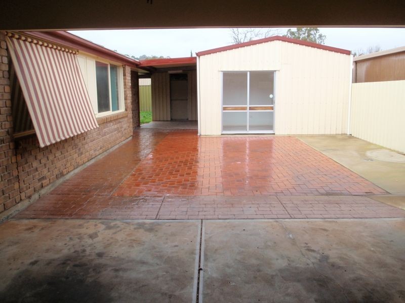 8 Holyoake Court, Hillbank SA 5112