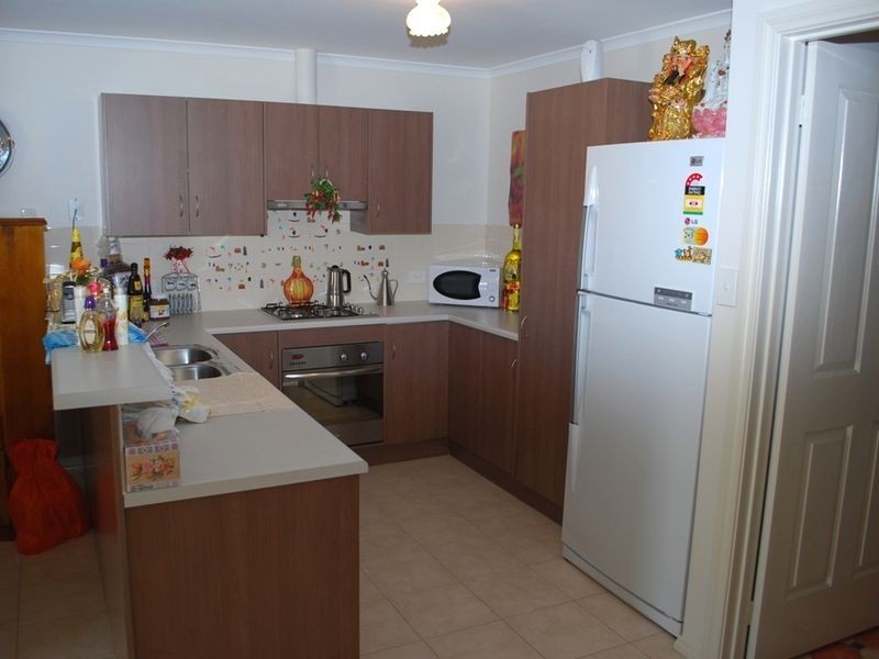 10 Hampshire Street, Burton SA 5110