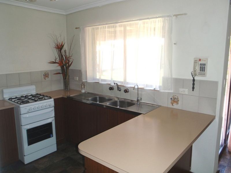 21 Conygham Avenue, Para Hills SA 5096