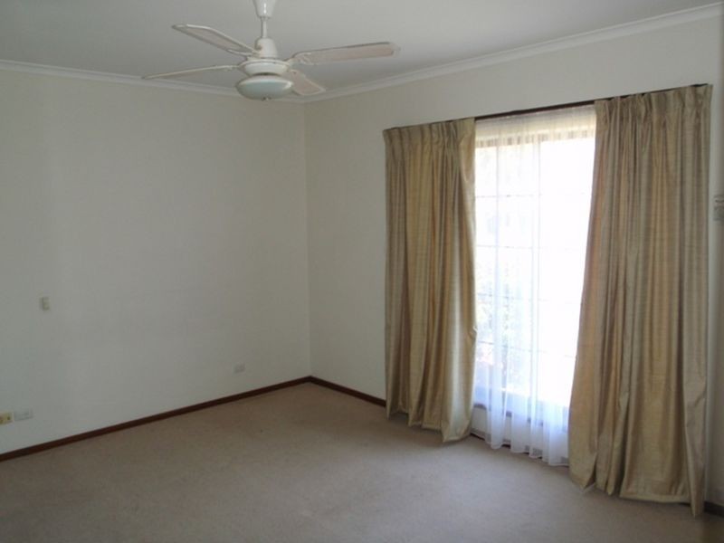 21 Conygham Avenue, Para Hills SA 5096