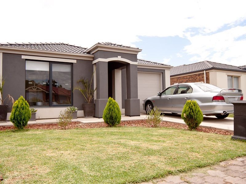 9 Napoleon Court, Paralowie SA 5108