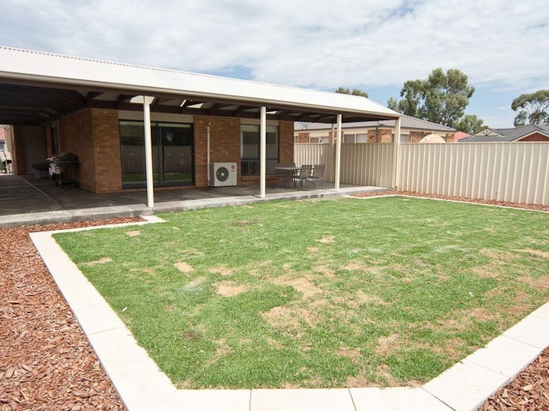 9 Napoleon Court, Paralowie SA 5108