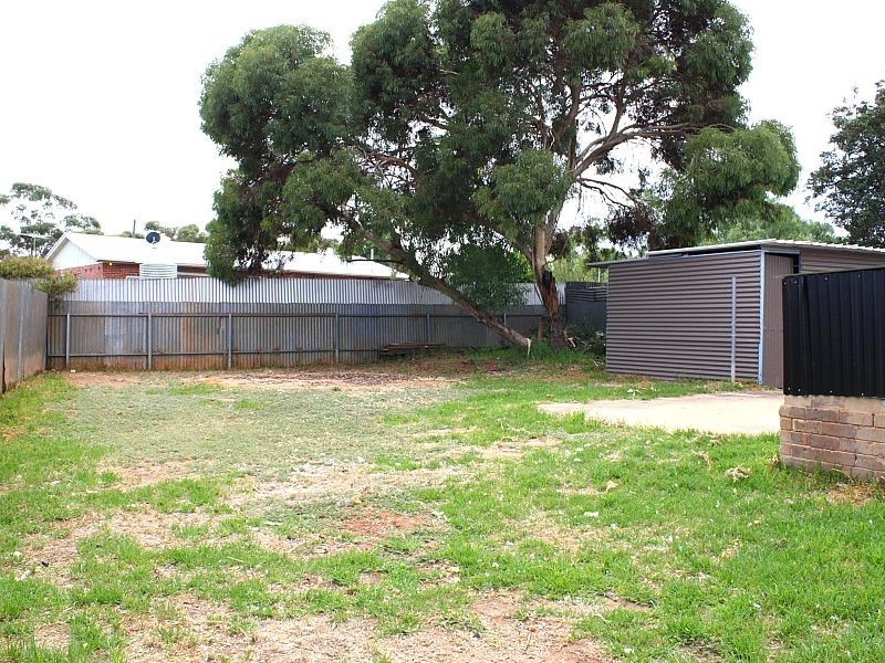 17 Stone Road, Elizabeth Downs SA 5113