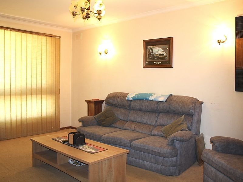 2 Inglebrae Crescent, Salisbury Park SA 5109