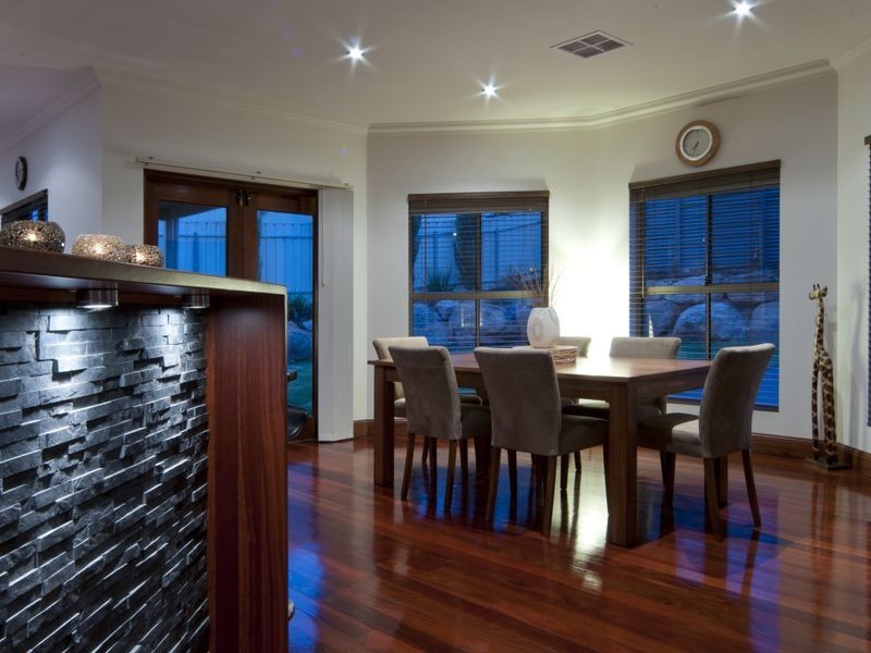 50 Kara Crescent, Gulfview Heights SA 5096