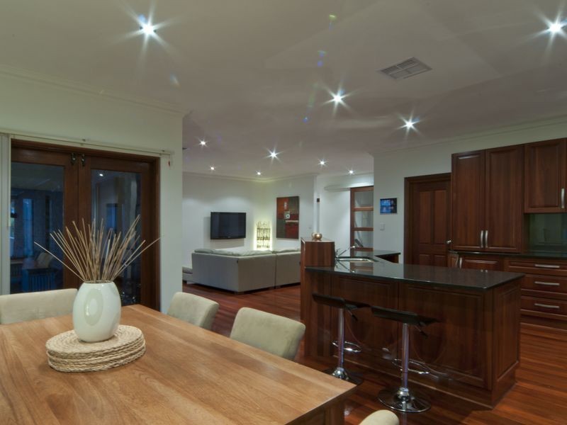 50 Kara Crescent, Gulfview Heights SA 5096