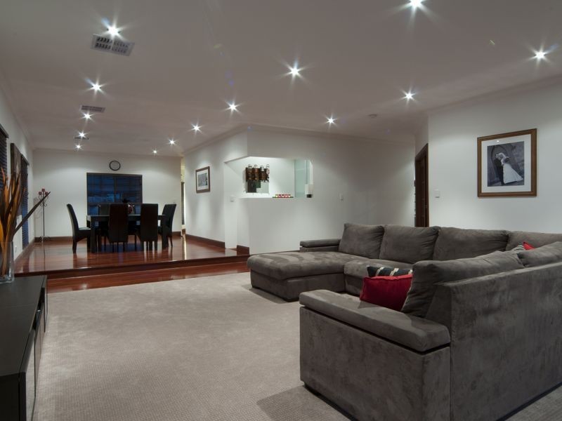 50 Kara Crescent, Gulfview Heights SA 5096