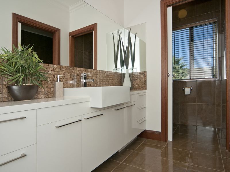 50 Kara Crescent, Gulfview Heights SA 5096