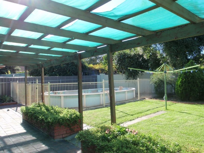 8 Altola Road, Modbury SA 5092