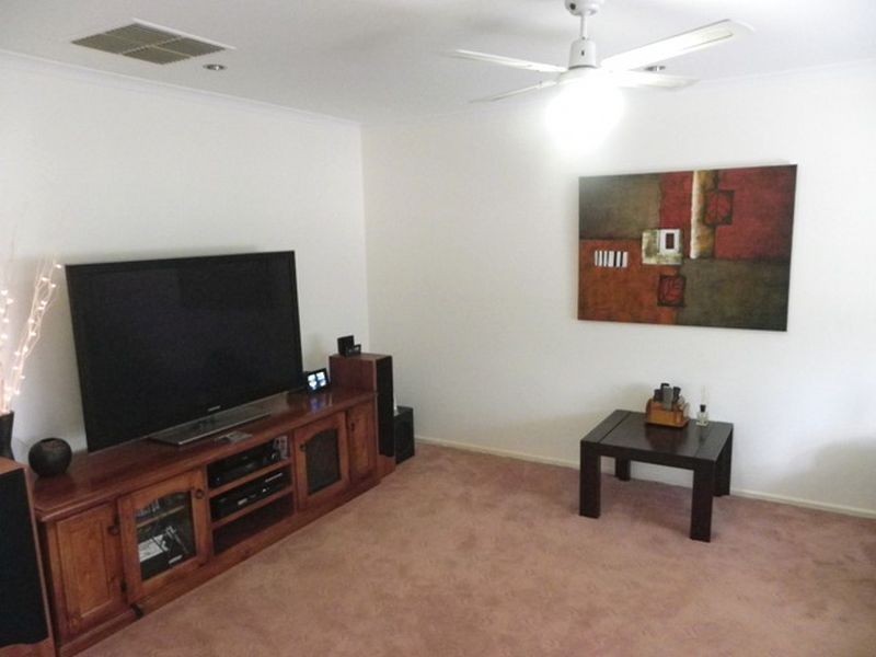 54 Ashwood Blvd, Hillbank SA 5112