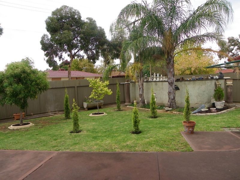 39 Londonderry Avenue, Salisbury Downs SA 5108
