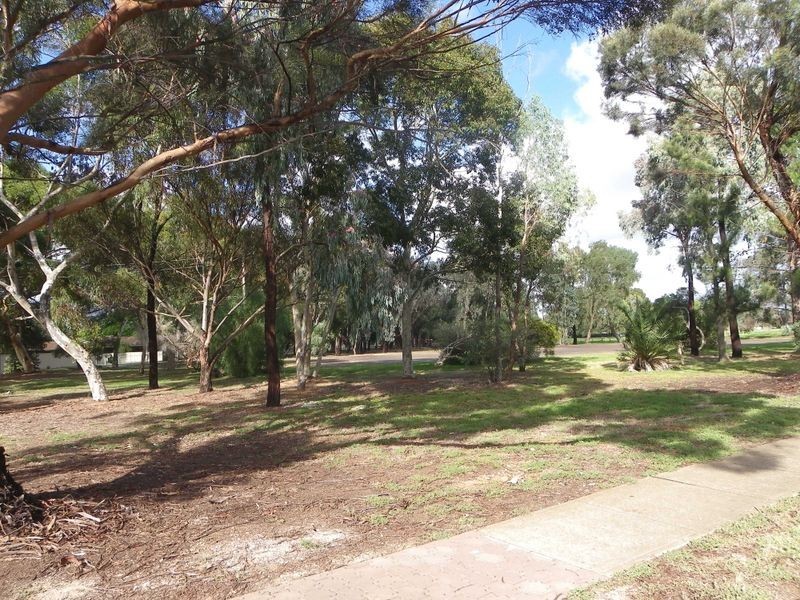 39 Londonderry Avenue, Salisbury Downs SA 5108