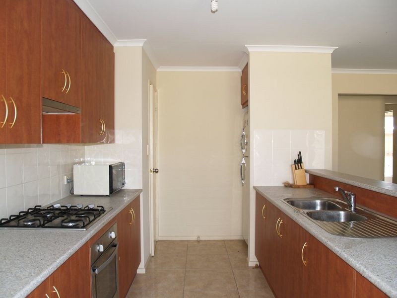 2 Briar Court, Parafield Gardens SA 5107