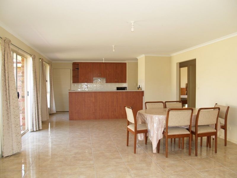 2 Briar Court, Parafield Gardens SA 5107