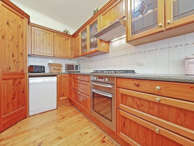 11 Weir Road, Para Hills SA 5096