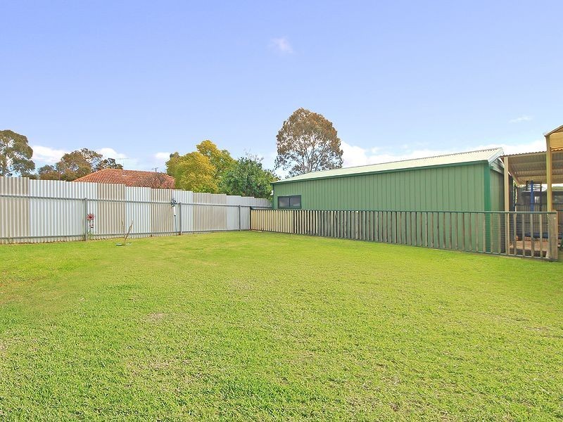 11 Weir Road, Para Hills SA 5096