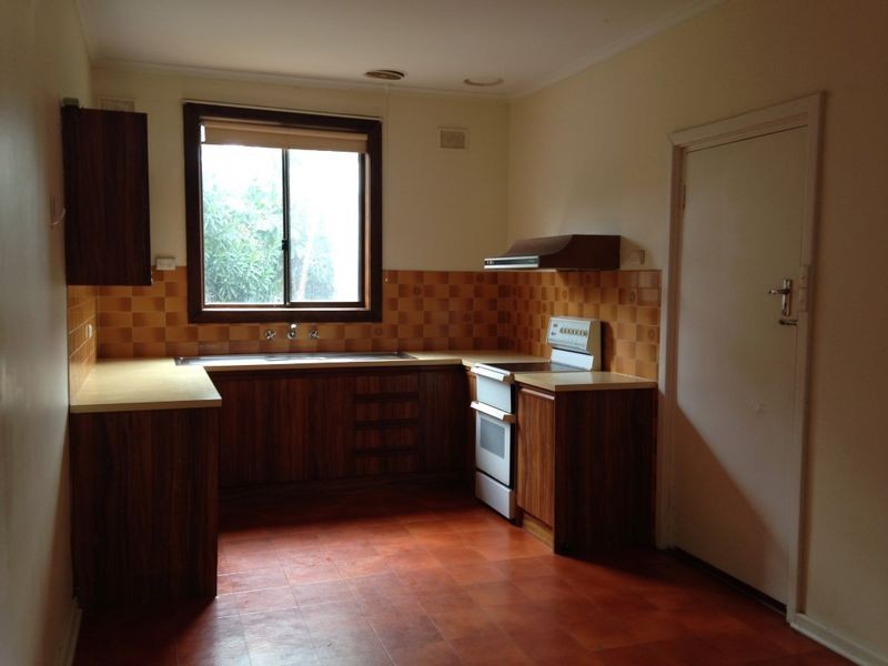 9 Pasteur Street, Elizabeth Vale SA 5112