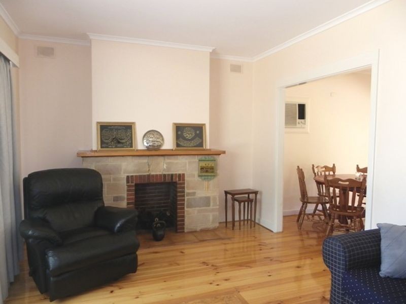 15 Universal Road, Salisbury Downs SA 5108