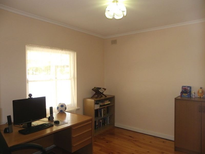 15 Universal Road, Salisbury Downs SA 5108