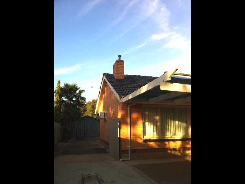 15 Universal Road, Salisbury Downs SA 5108