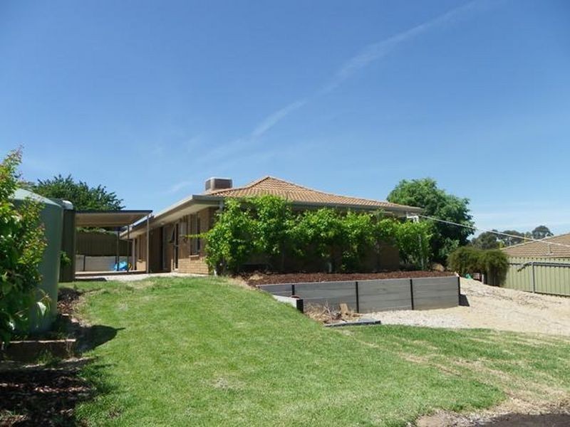 11 Lubbock Court, Wynn Vale SA 5127