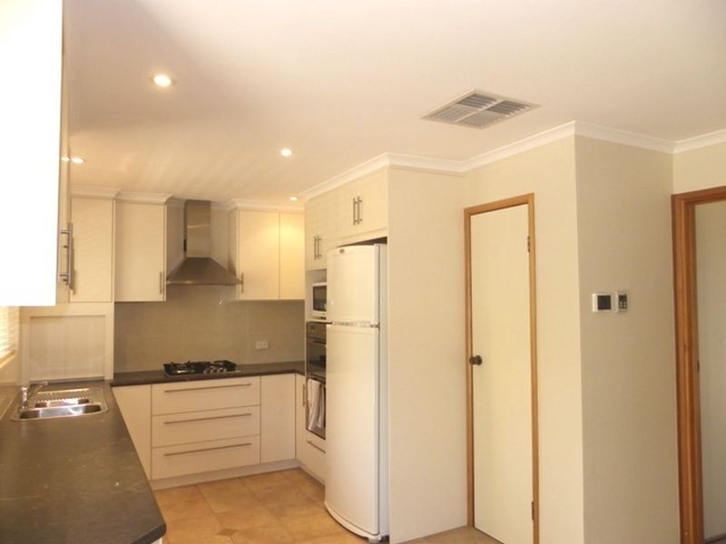11 Lubbock Court, Wynn Vale SA 5127