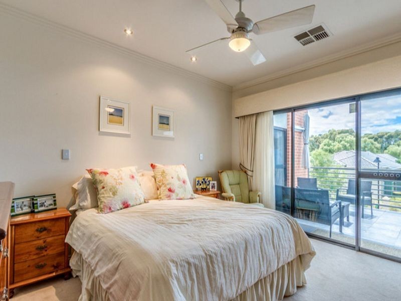 48 Grasswren Way, Mawson Lakes SA 5095