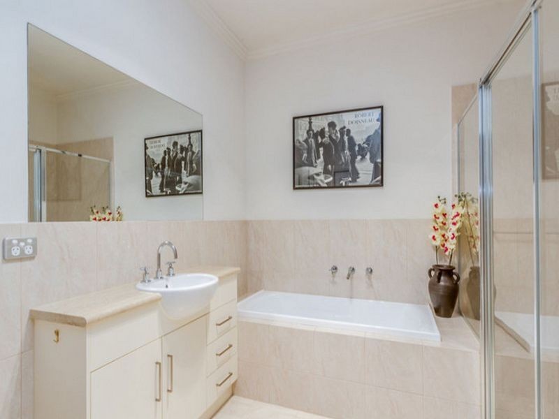 48 Grasswren Way, Mawson Lakes SA 5095