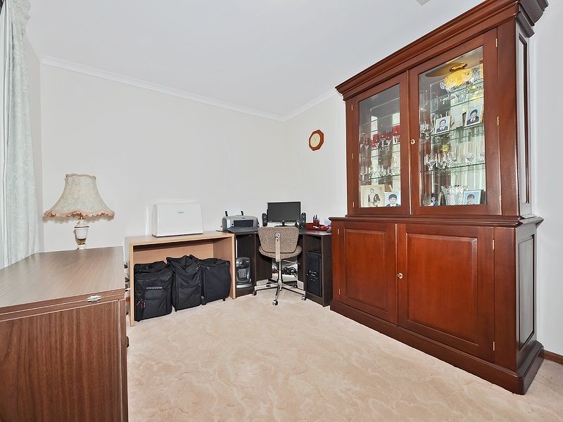 17 Banksia Crescent, Parafield Gardens SA 5107