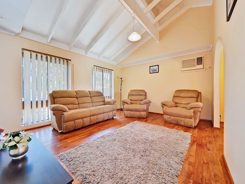 9 Lukin Avenue, Paralowie SA 5108