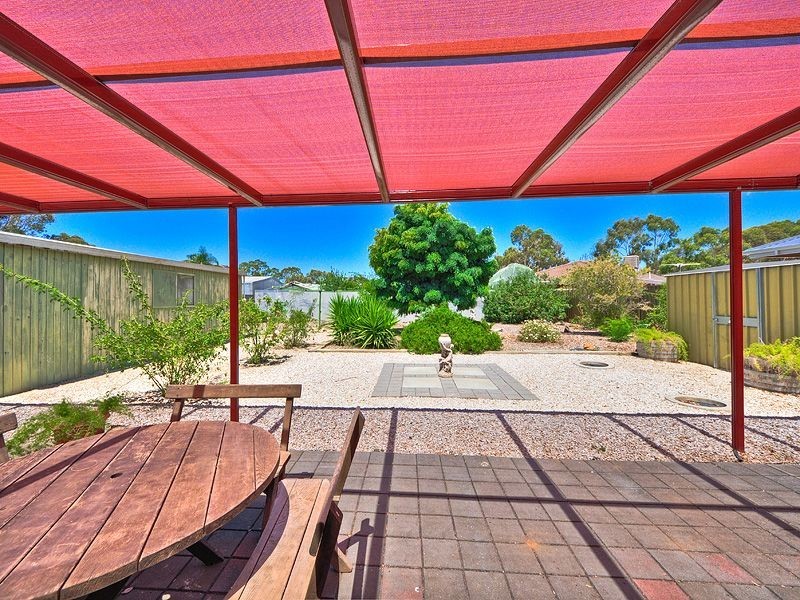 9 Lukin Avenue, Paralowie SA 5108