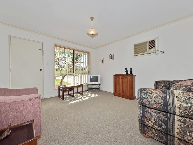 2/5 Camberwell Rise, Salisbury East SA 5109